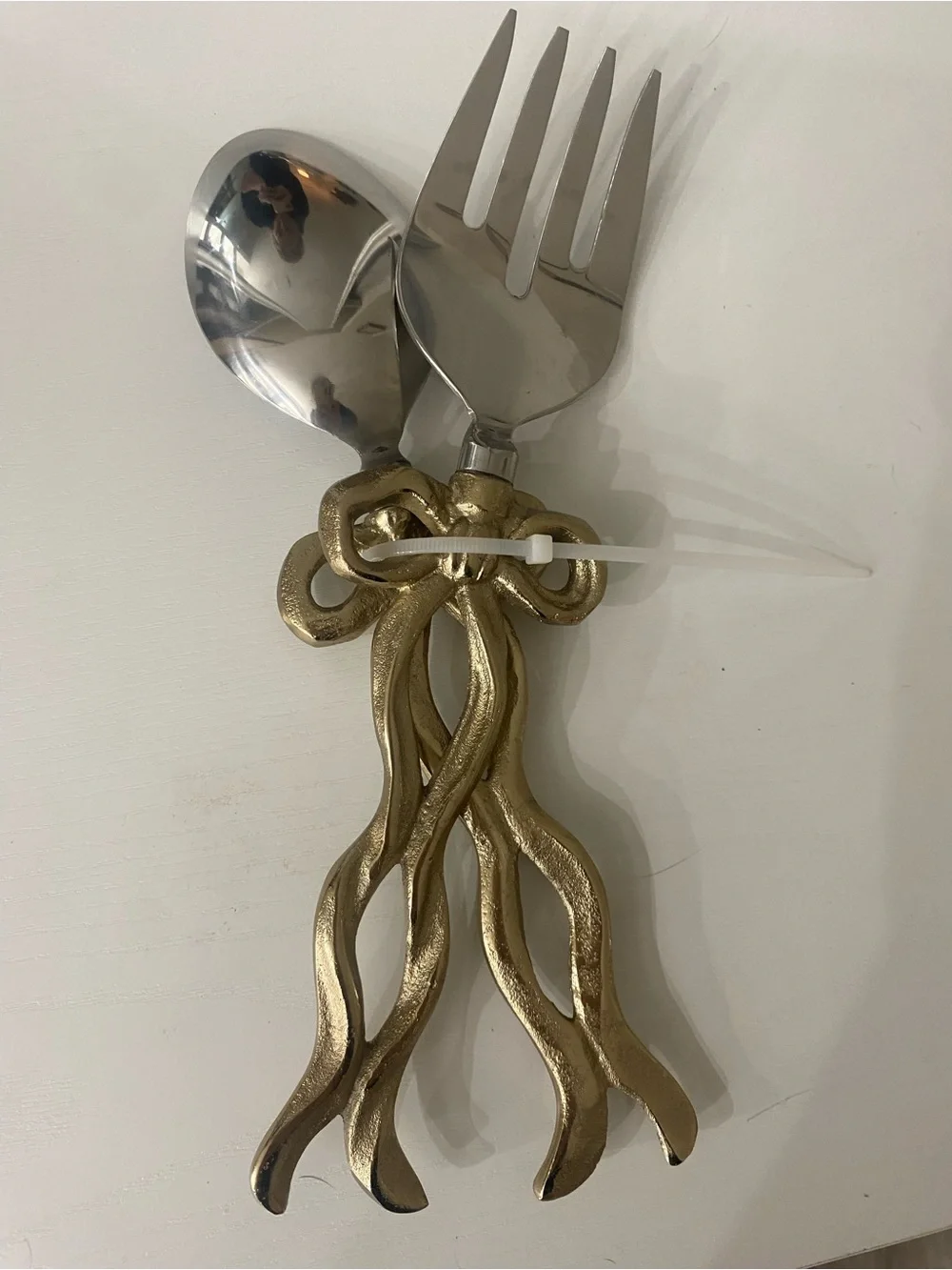 Gold Ribbon-Style Serving Spoon and Fork Set - Decorative House Dining Kitchen